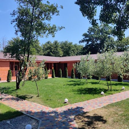 Liman Park Eco Hotel Stara Zbur'yivka Exteriör bild
