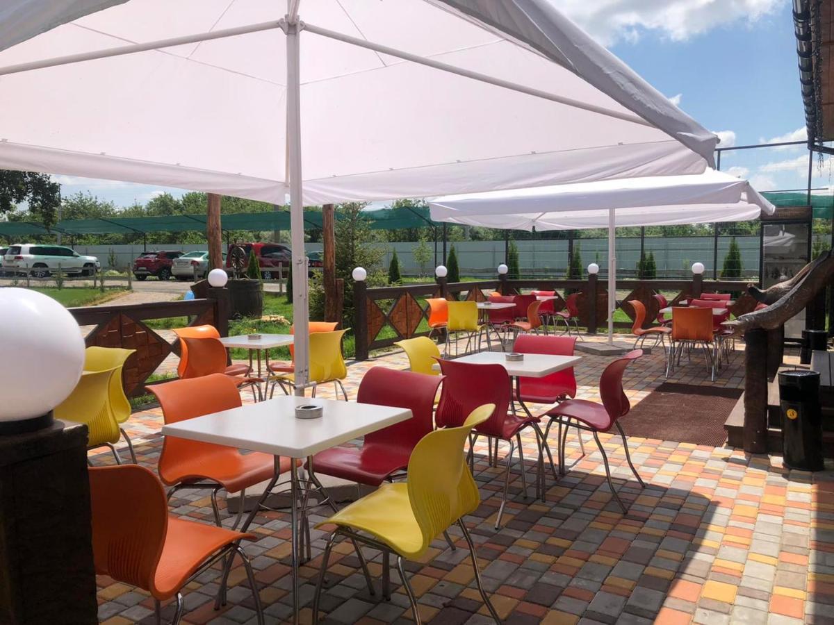 Liman Park Eco Hotel Stara Zbur'yivka Exteriör bild