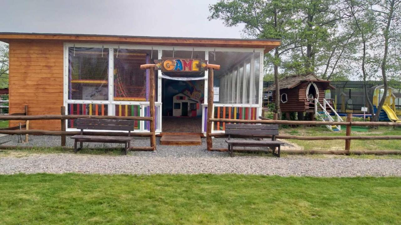 Liman Park Eco Hotel Stara Zbur'yivka Exteriör bild