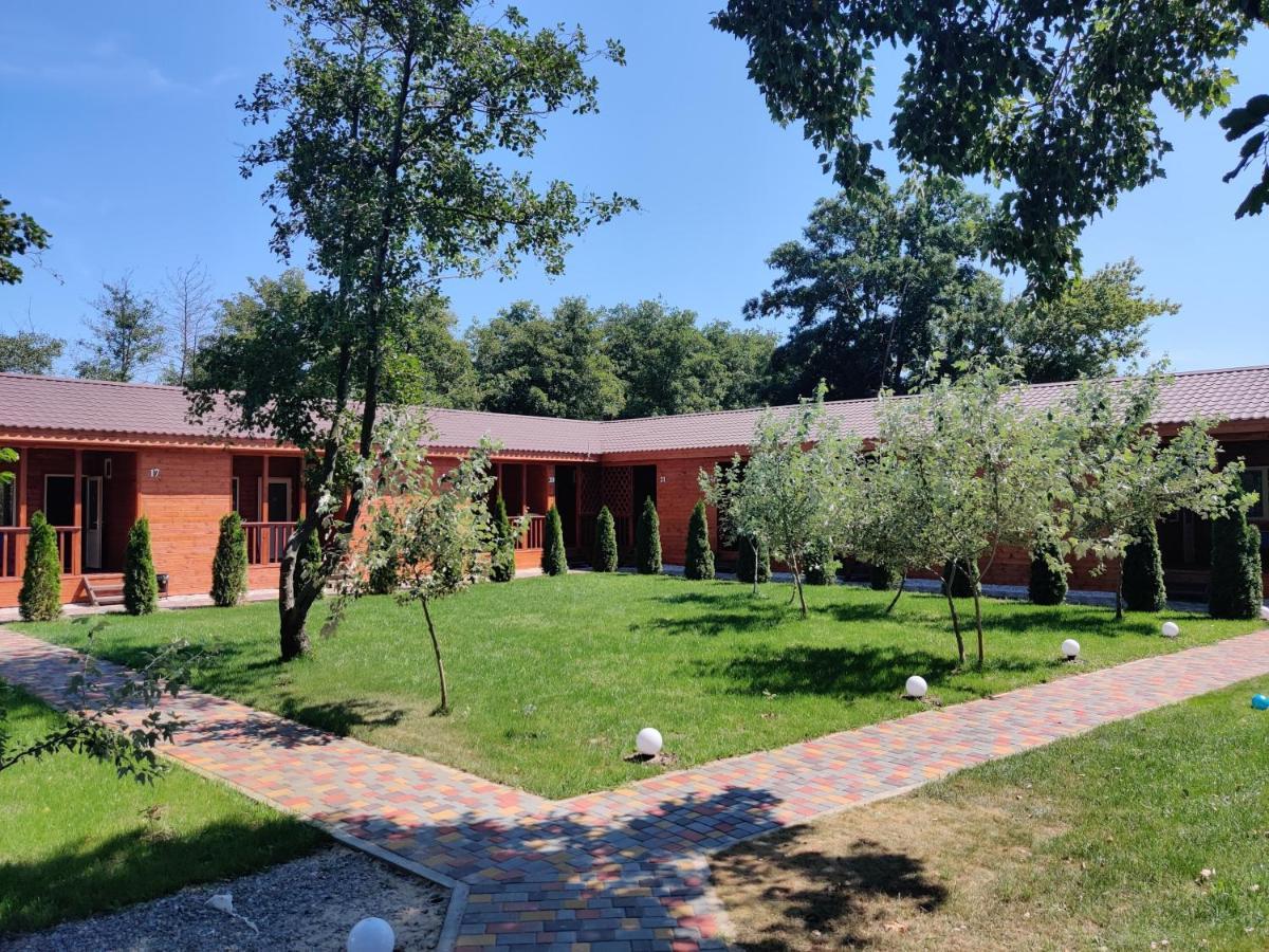 Liman Park Eco Hotel Stara Zbur'yivka Exteriör bild